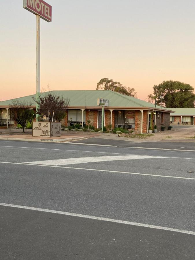 Lake Albert Motel Meningie Kültér fotó